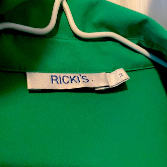 Ricki’s Green mid sleeve. - Picture 2 of 5